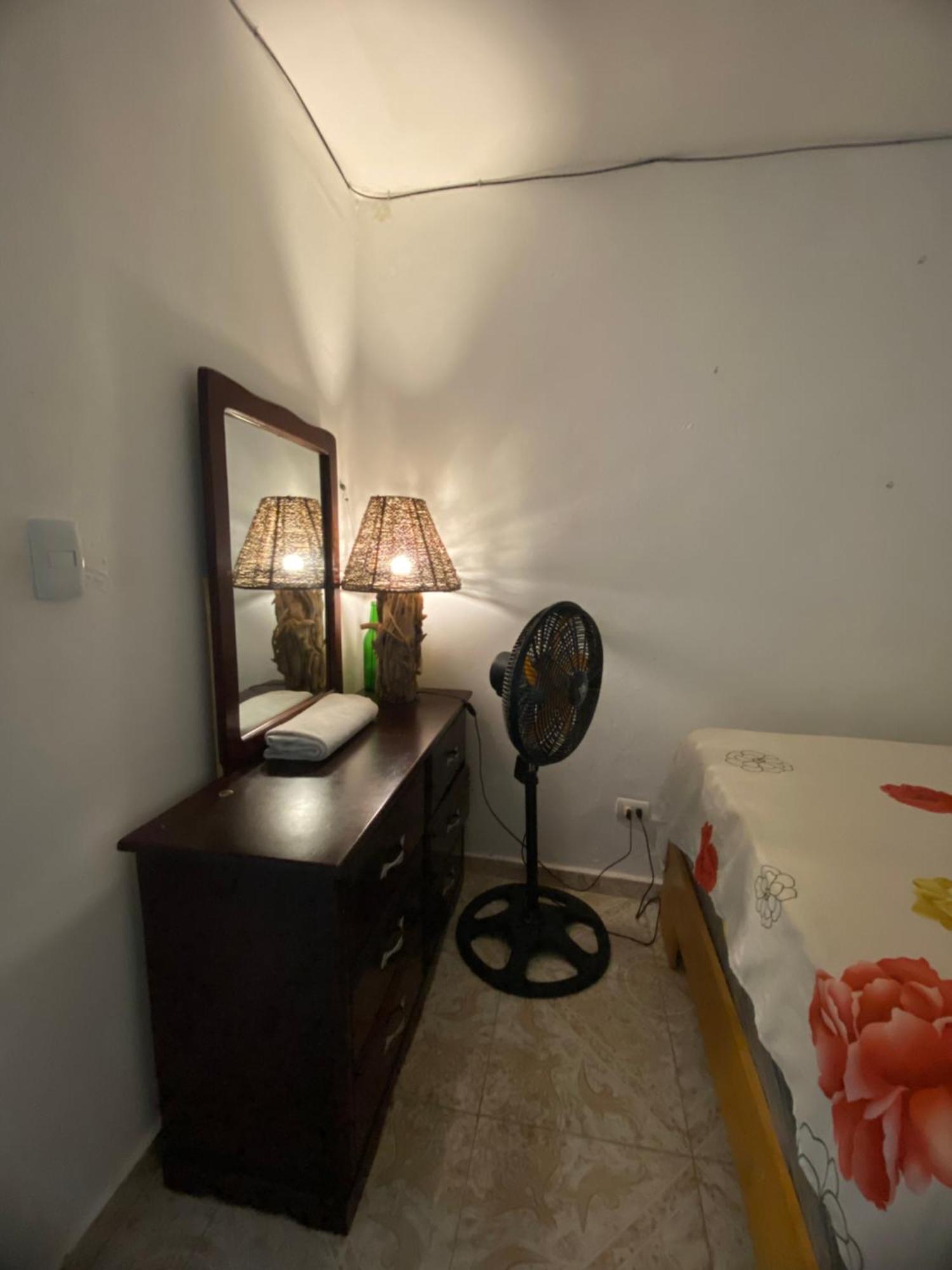 Samana Hostel Watermelon House מראה חיצוני תמונה